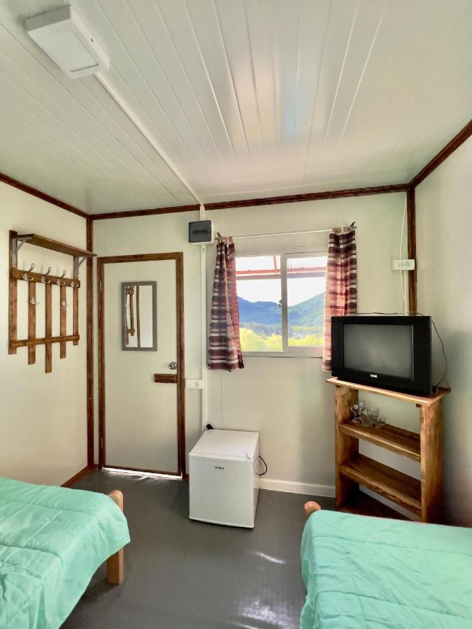 Вилла Glamping Lovcen Njegusi Экстерьер фото